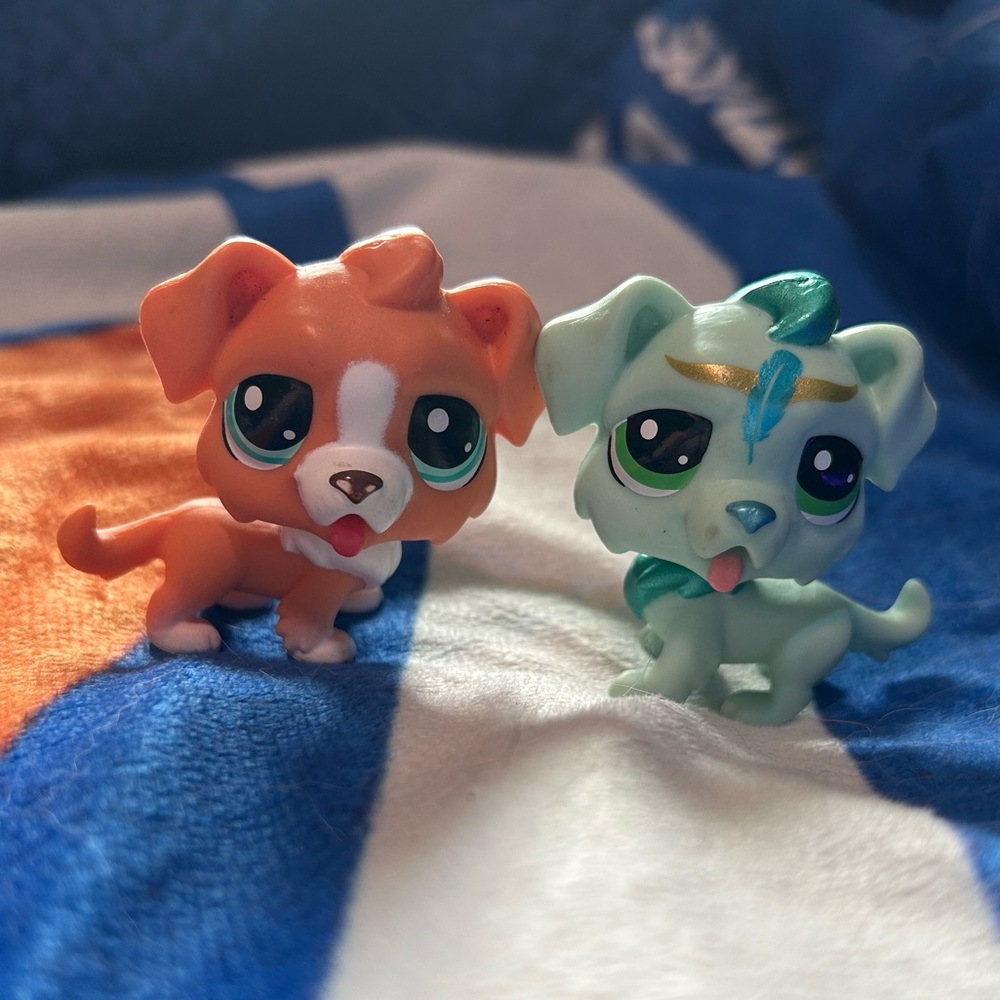 Littlest Pet Shop Two St. Bernard Dogs  no #s